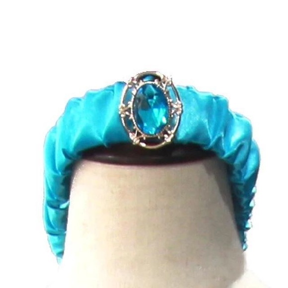 Princess Jasmine Halloween Costume - Picture 3 of 6